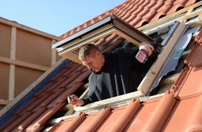 Pose de fenêtres de toit Velux à Orincles